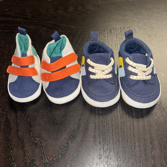 Carter's Child of Mine Set Bundle of 2 Shoes Baby Boys Newborn NB - Picture 1 of 8